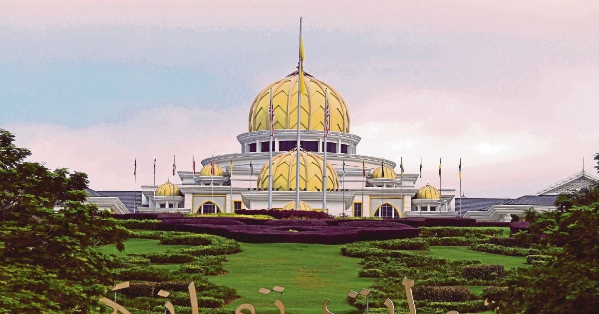 பொது மன்னிப்பு வாரியத்திடம் சமர்ப்பிக்கப்பட வேண்டும்