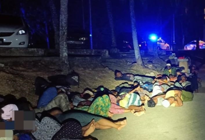 சட்டவிரோத குடியேற்றவாசிகள் லாங்காவியில் உள்ள Teluk Yu கடற்கரையில் படகில் வந்திறங்கினர்