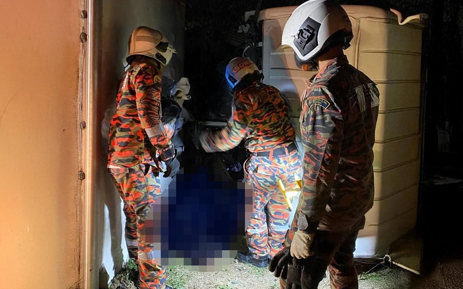 லோரி கவிழ்ந்ததில் ஓட்டுநரும் உதவியாளரும் மரணம்