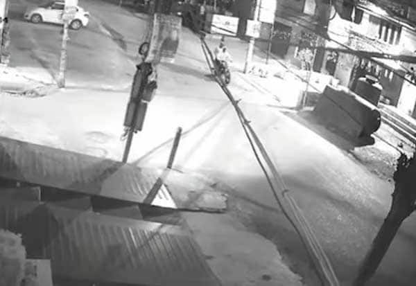 அமிர்தசரஸ் கோவிலில் கையெறி குண்டு வீச்சு
