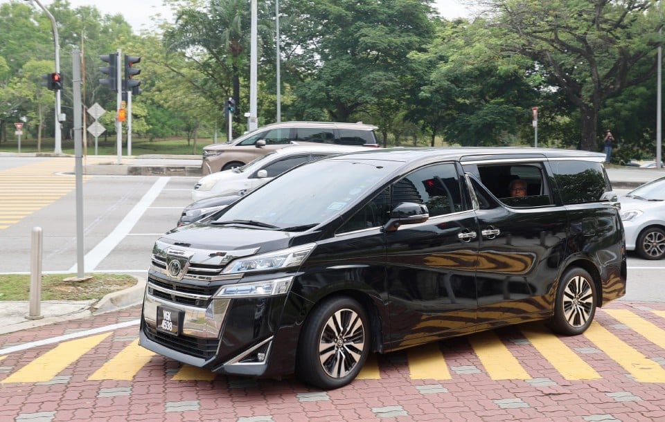 5 நாளாக விசாரணைக்கு ஆளாகினார் இஸ்மாயில் சப்ரி