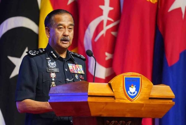 சீன இயக்கம் ஒன்று கம்யூனிஸ்டு சித்தாந்தத்தை ஊக்குவிக்கிறதா? முழு வீச்சில் விசாரணை