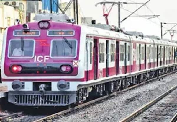 பாலியல் வன்கொடுமையில் இருந்து தப்பிக்க ஓடும் ரயிலில் இருந்து குதித்த பெண்