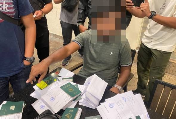 4 வங்காளதேச ஆடவர்கள் கைது