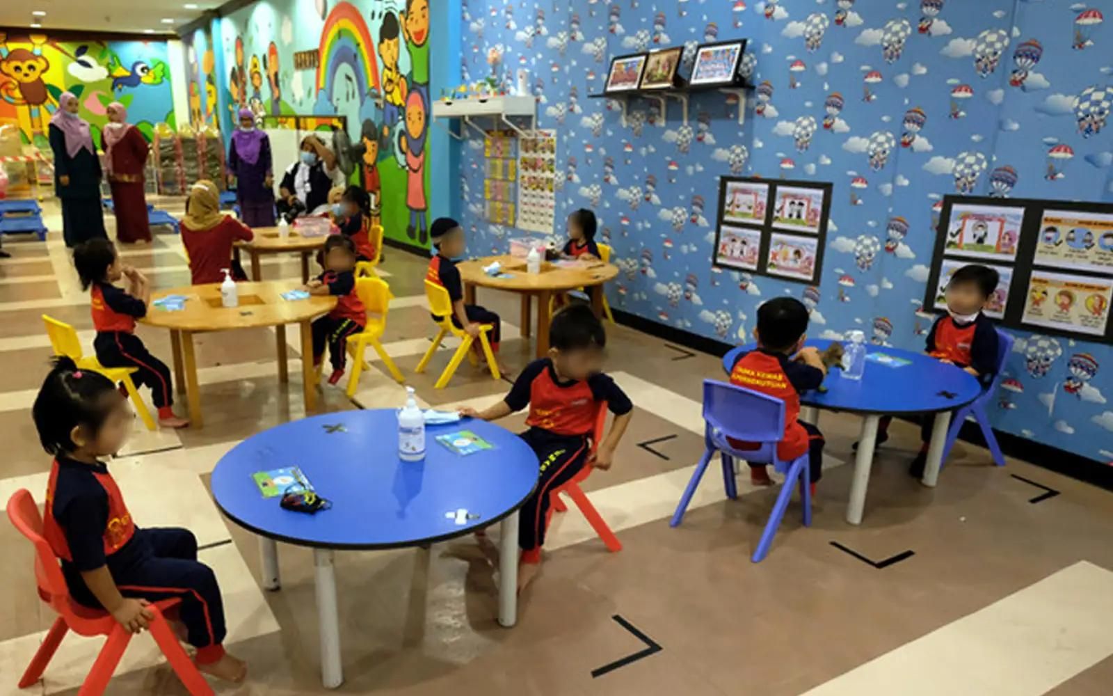 குழந்தைகளின் பராமரிப்புக்கான வரி விலக்கு உயர்த்தப்பட வேண்டும்