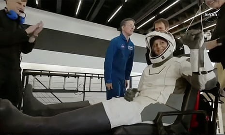 9 மாதங்கள் விண்வெளியில் தவித்த சுனிதா வில்லியம்ஸ், புட்ச் வில்மோர் பாதுகாப்பாக பூமியை வந்தடைந்தனர்- எங்கும் மகிழ்ச்சி…..பெருமிதம்