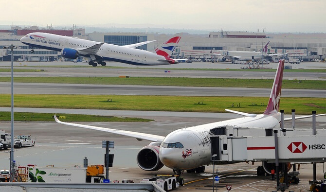 லண்டன் ஹீத்ரோ விமான நிலையத்தில் சில விமானச் சேவைகள் மீண்டும் தொடங்கின