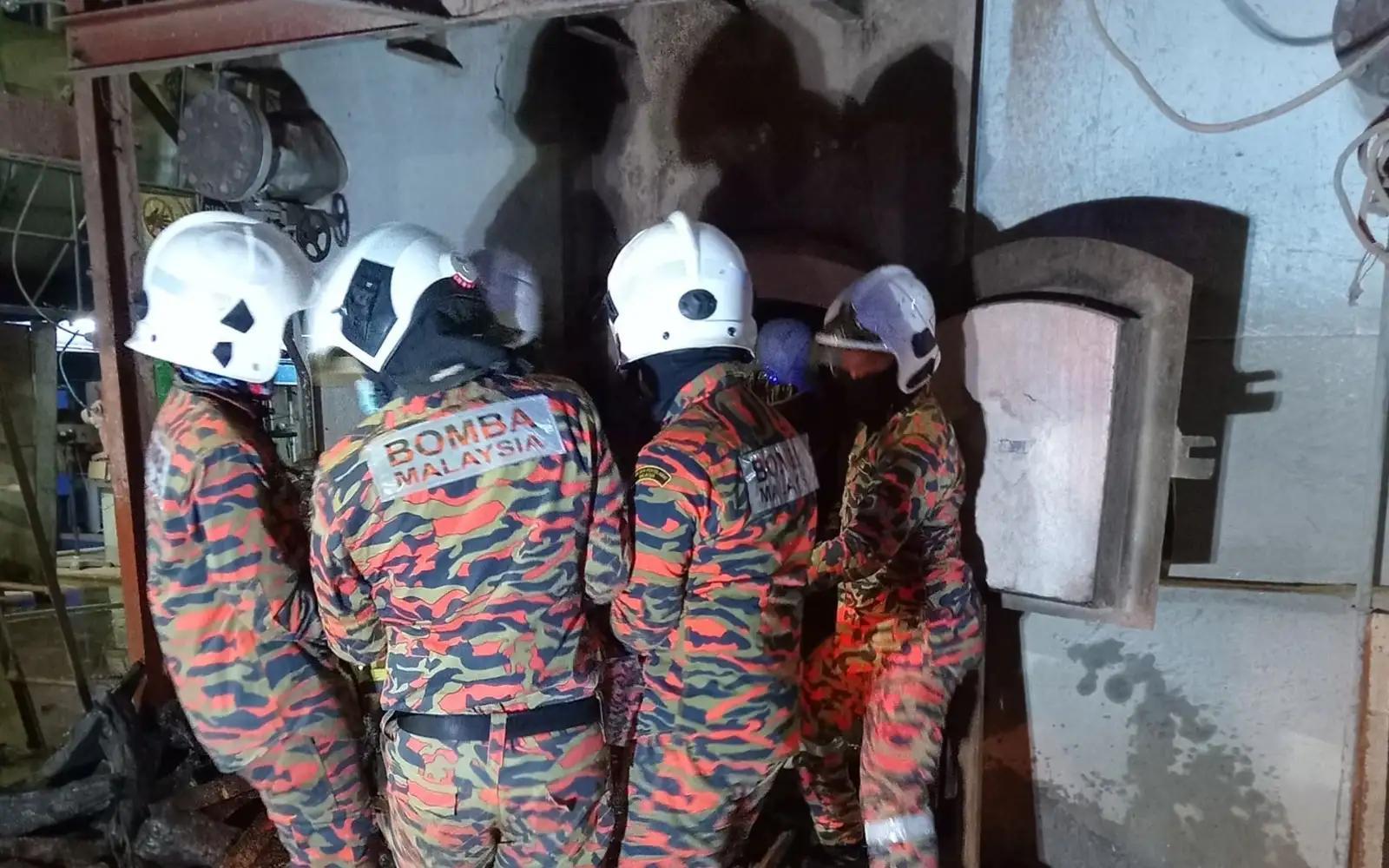 கொதிகலன் இயந்திரத்திற்குள் விழுந்து தொழிலாளர் மரணம்