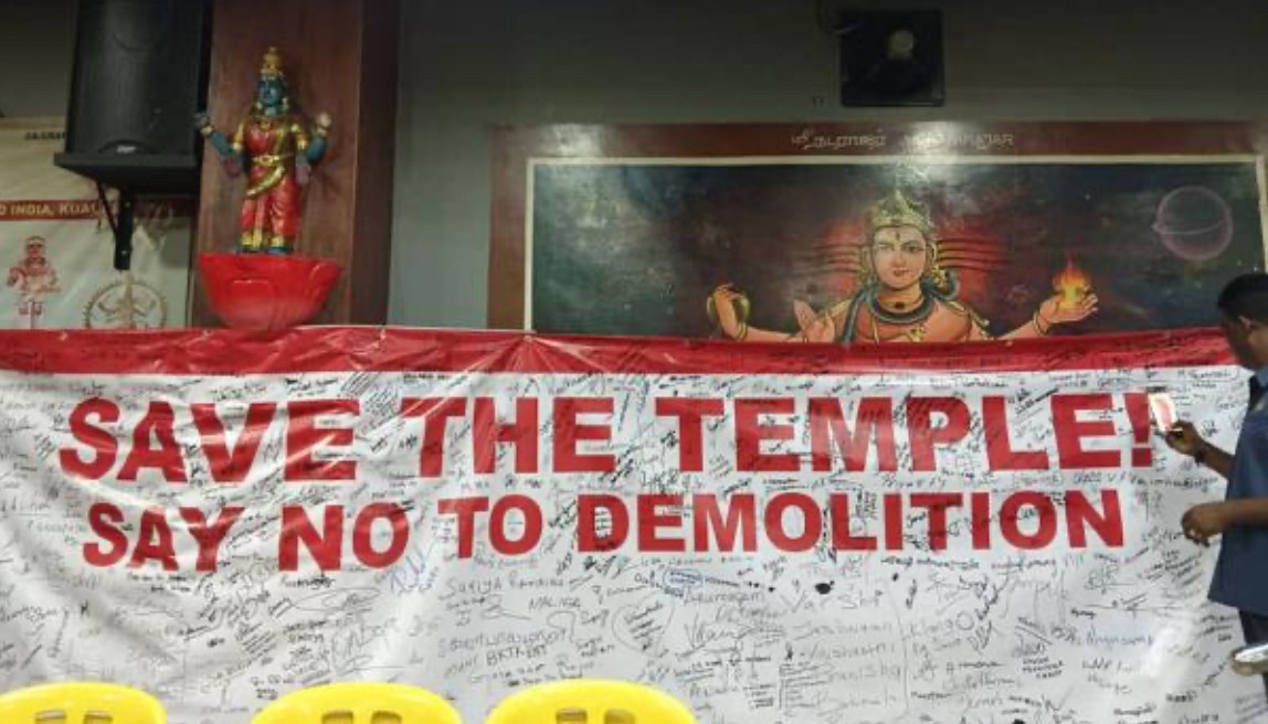 தவறான வியாக்கியானங்கள் மத்தியில் கோவில் வரலாற்றை நேரடியாகப் பதிவு செய்தார் அம்பிகா