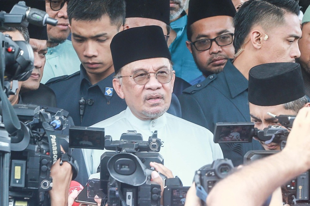 அமெரிக்காவின் அதிரடி நடவடிக்கை - சிறப்புக் கூட்டத்திற்குத் தலைமையேற்கிறார் பிரதமர் அன்வார்