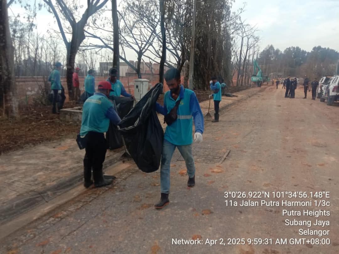 100 டன் குப்பைகள் அகற்றப்பட்டன