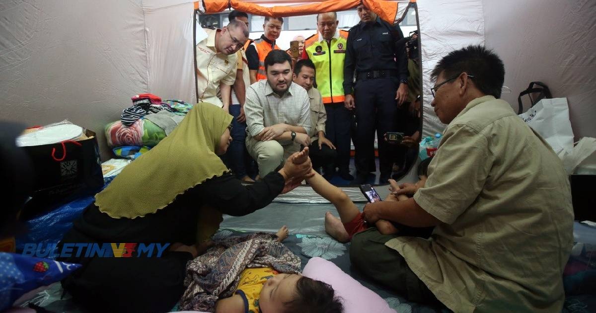 சிலாங்கூர் இளவரசர் தற்காலிகத் துயர் துடைப்பு மையத்திற்கு வருகை தந்தார்