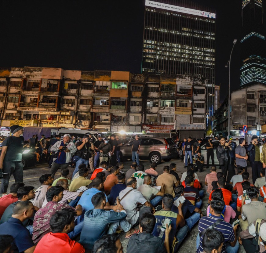 லிட்டில் டாக்காவில் 506 சட்டவிரோதக் குடியேறிகள் கைது