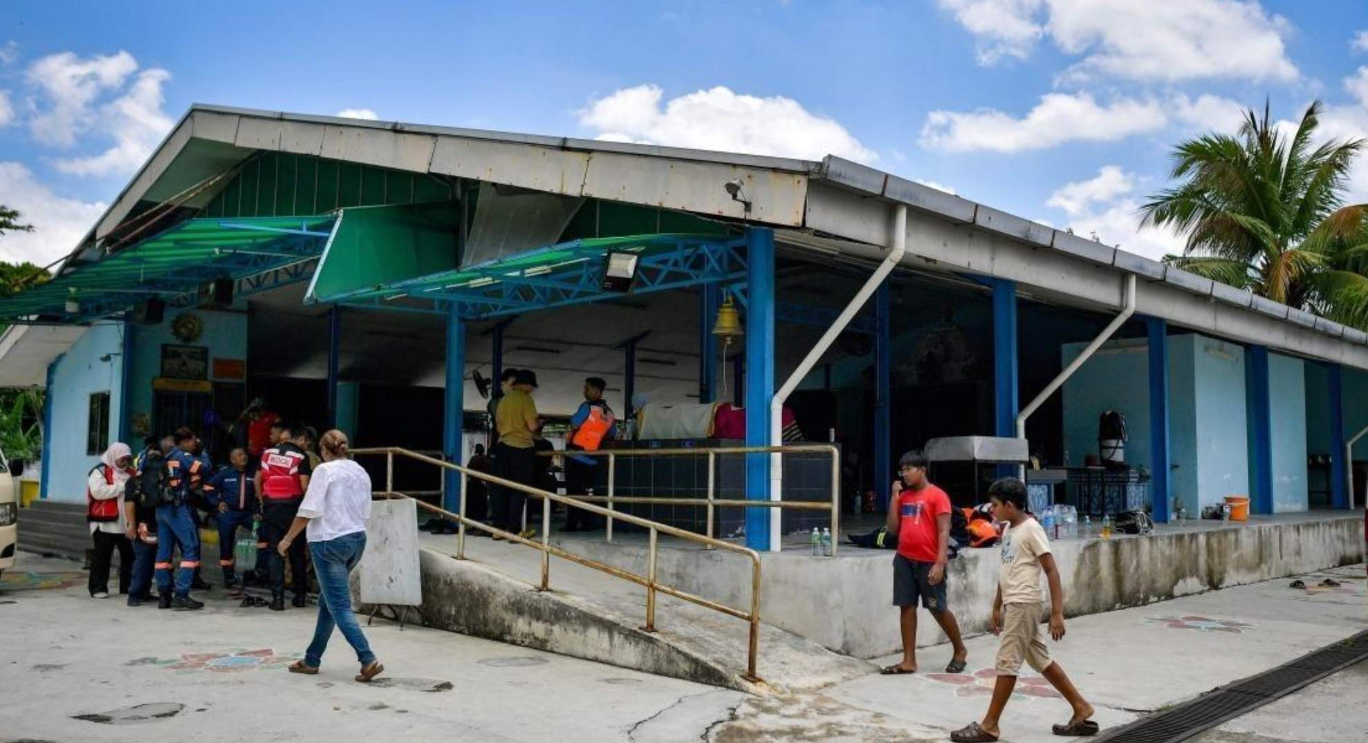 தீச்சம்பவத்தில் காயமுற்ற 49 பேருக்கு கோவிலில் சிகிச்சை அளிக்கப்பட்டது