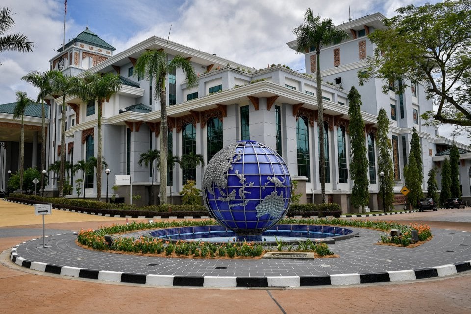 ஜப்பானில் சுற்றுலா பேருந்து விபத்தில் 5 மலேசியர்கள் சிக்கினர் – மலேசிய வெளியுறவு அமைச்சு தகவல்