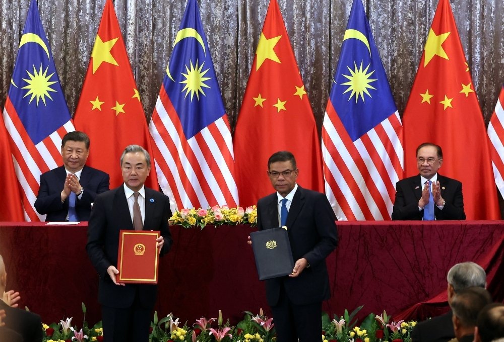 மலேசியா – சீனா இலவச விசா முறை மேலும் 5 ஆண்டுகளுக்கு நீட்டிக்கப்படும்