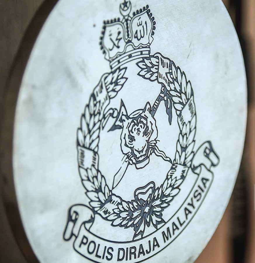 ஜுஸ் வடிவில் போதைப் பொருள் : போலீஸ் நிலையத் தலைவர் கைது