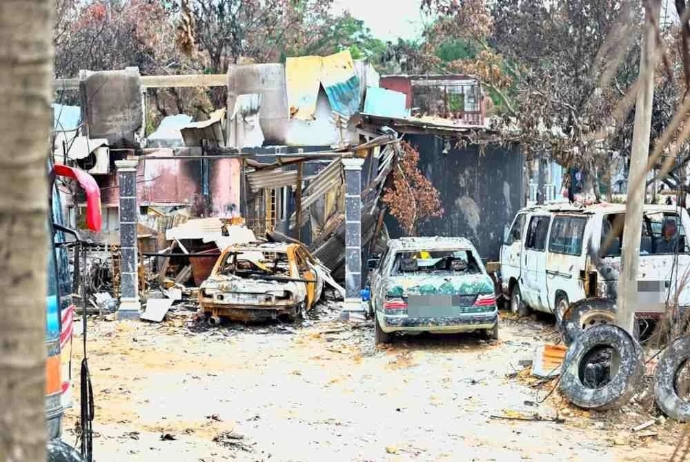 துப்புரவு பணி இரண்டாவது நாளாகத் தொடர்கிறது