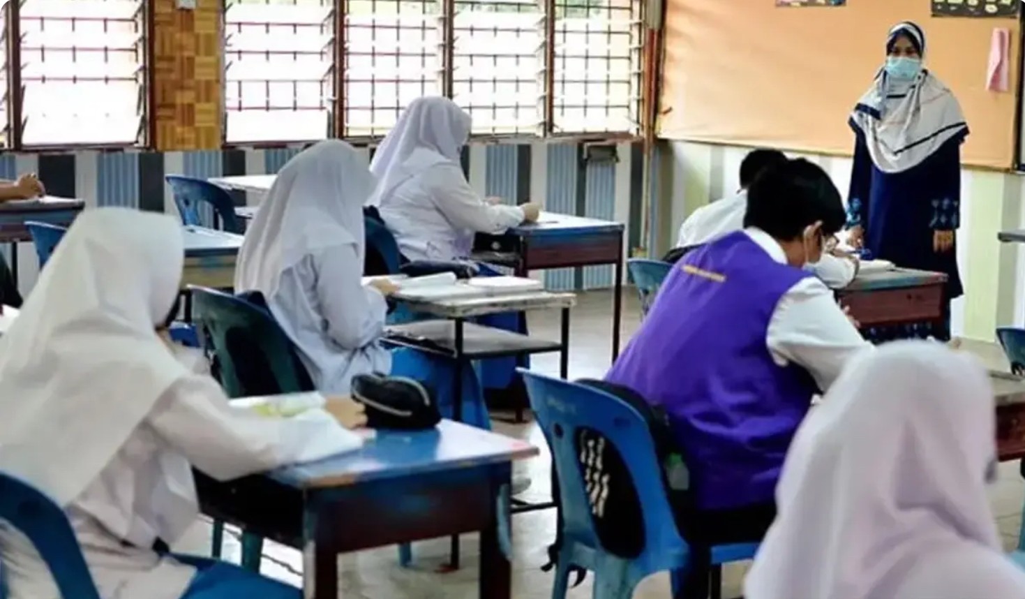 தேசியக் கல்வி முறையில் தமிழையும், மண்டரின் மொழியையும் புகுத்துவீர்