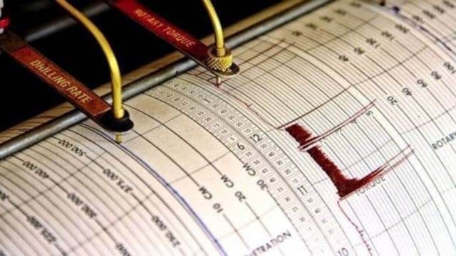 இந்தியா உட்பட 3 ஆசிய நாடுகளில் 1 மணி நேரத்தில் 4 நில நடுக்கங்கள்