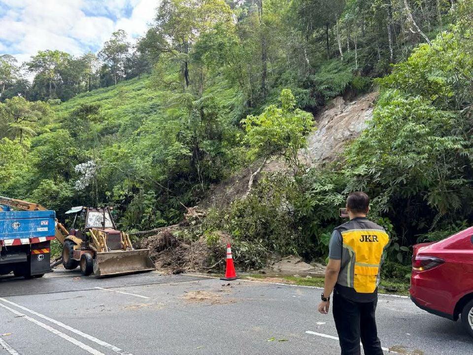ஜாலான் உலு யாம் பாஹாரு-பத்துகேவ்ஸ் சாலை மீண்டும் திறக்கப்பட்டது