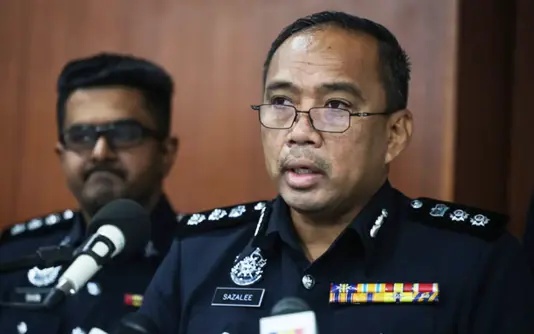 வணிக வளாகத்திலிருந்து விழுந்து பெண் மரணம்