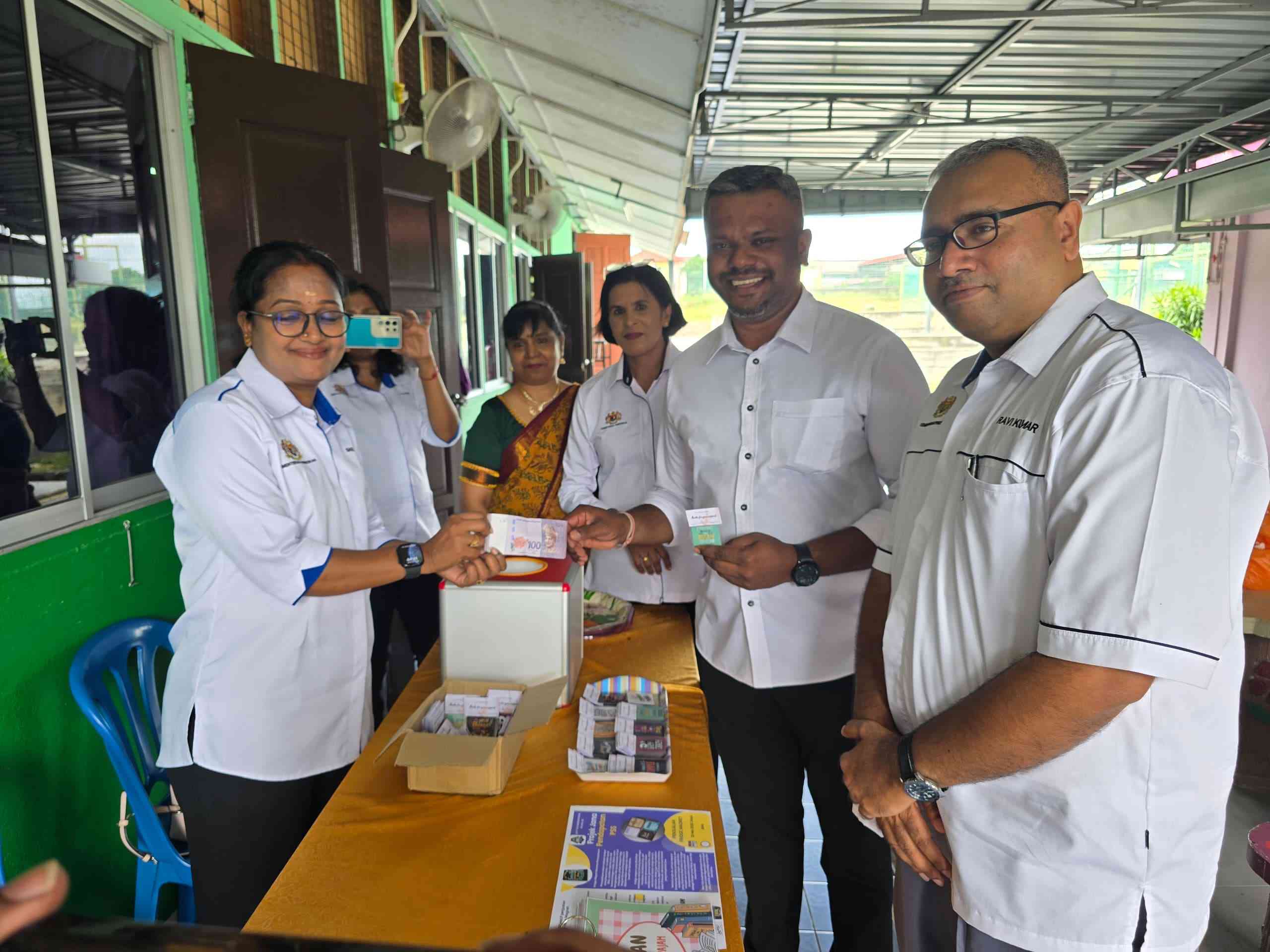 பாஜம் தமிழ்ப்பள்ளிக்கு 70 ஆயிரம் ரிங்கிட் நிதி உதவி