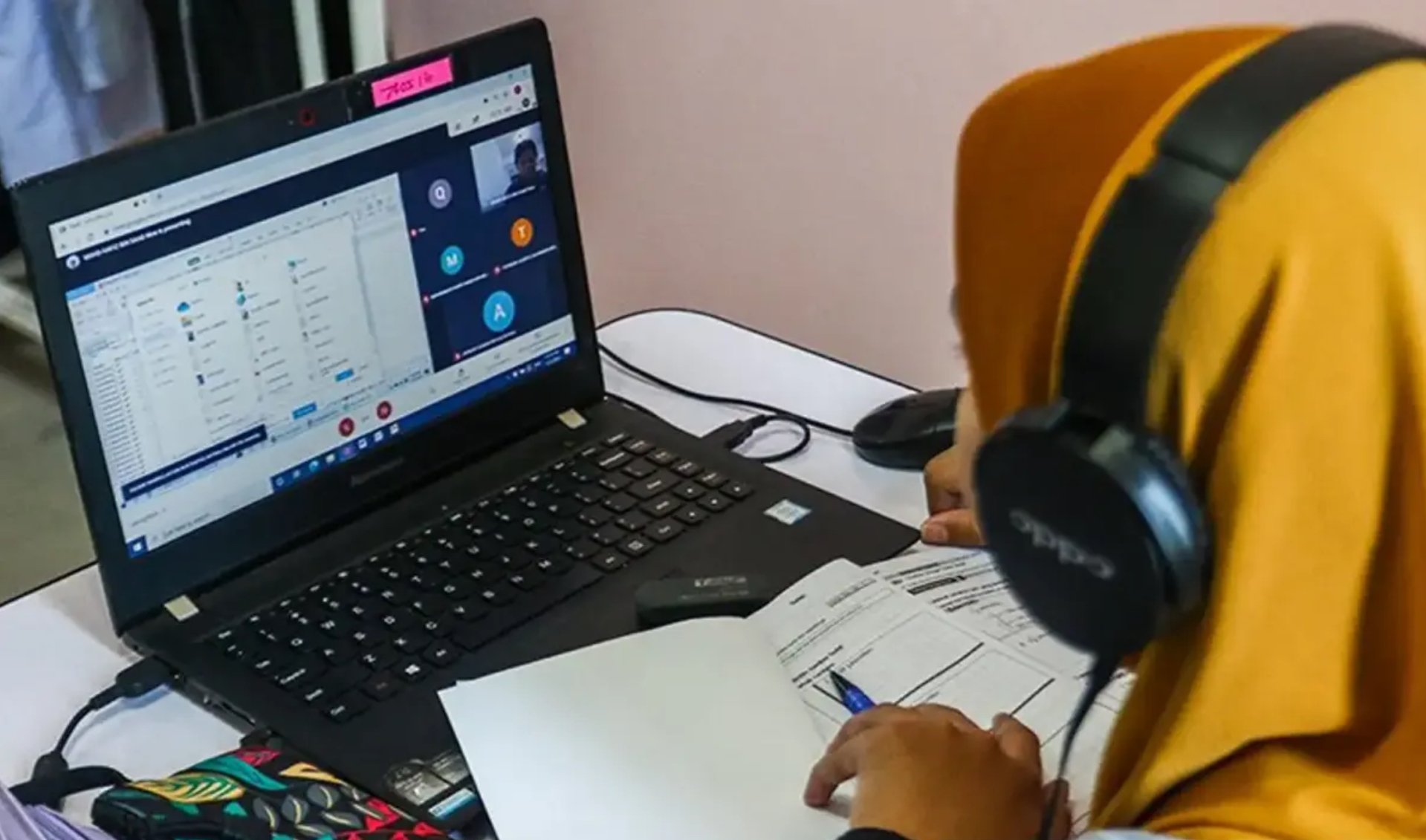 கற்றல், கற்பித்தலை ஓன்லைன் மூலம் நடத்துவதற்கு உயர்க்கல்விக் கூடங்களுக்கு அனுமதி