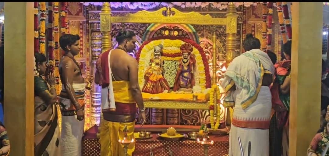 பேராக், பகான் செராய், களும்பாங் தோட்ட ஸ்ரீ திரெளபதியம்மன் ஆலயத்தில் திருக்கல்யாண வைபோகம் சிறப்பாக நடைபெற்றது