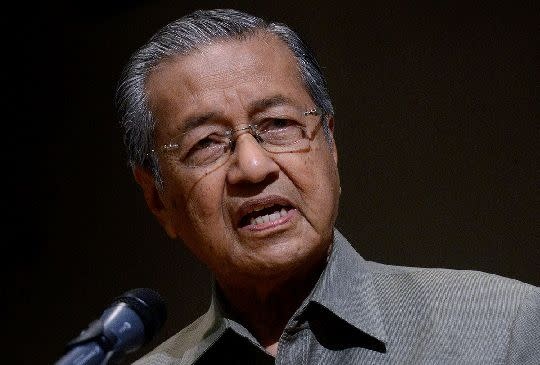 மலேசியப் பிரதமராக மீண்டும் பொறுப்பேற்றால் 3ஆர் விவகாரத்தை அகற்றுவேன்: துன் மகாதீர் உறுதி