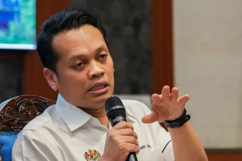 ரஃபிஸி ரம்லியைத் தொடர்ந்து மேலும் ஓர் அமைச்சர் பதவி விலகினார்