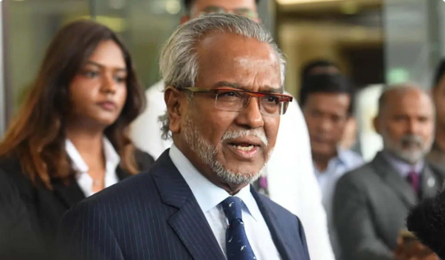 நஜீப்பின் முதன்மை வழக்கறிஞருக்கு எதிராக நீதிமன்ற அவமதிப்பு வழக்கு