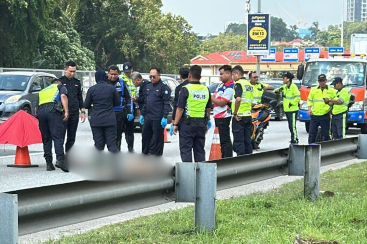 பெண்ணின் உடல் வேனிலிருந்து தூக்கி எறியப்பட்டது