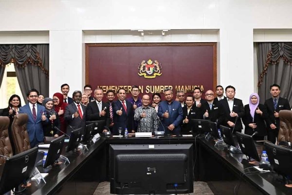 நிர்வாக விசாரணை தொடங்கியுள்ளது