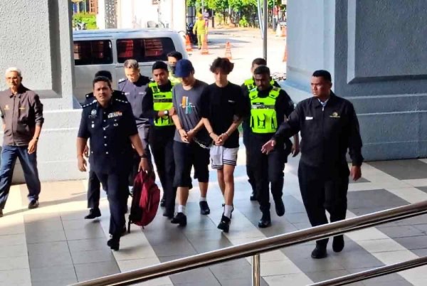 கடத்தப்பட்டதாக நாடகம் ஆடிய இரு மாணவர்கள் மீது குற்றச்சாட்டு