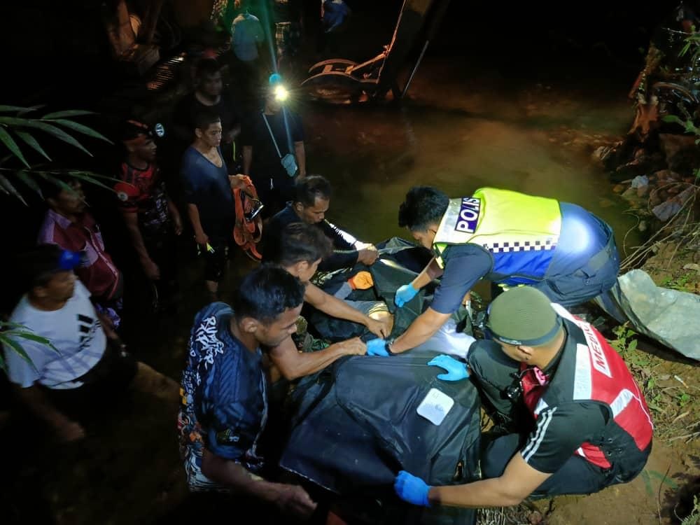 ஆற்றில் தங்கப் படிமம் தேடும் நடவடிக்கையில் நபர் நீரில் மூழ்கினார்