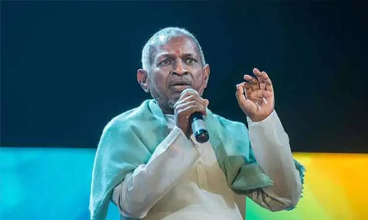 தேசிய பாதுகாப்பு நிதிக்கு நன்கொடை வழங்கும் இளையராஜா
