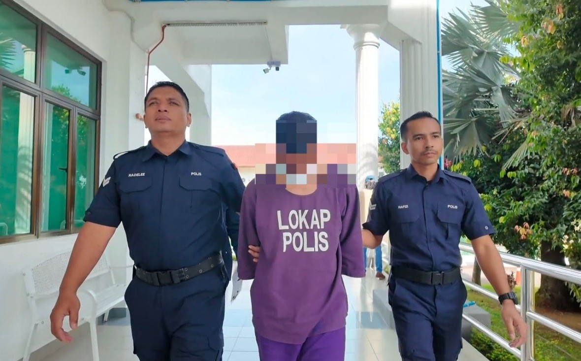 மாணவியை மானபங்கம் செய்ததாக இராணுவ அதிகாரி கைது