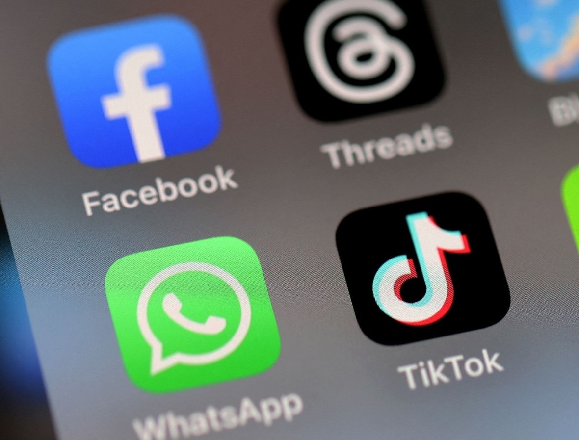 உடலைக் காட்சிப்படுத்தி பணம் சம்பாதிக்கும் தளமாக டிக் டாக் மாறி வருகிறது