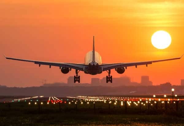 'ஆபரேஷன் சிந்தூர்' : 18 விமான நிலையங்கள் மூடல்; 200 விமானச் சேவைகள் ரத்து