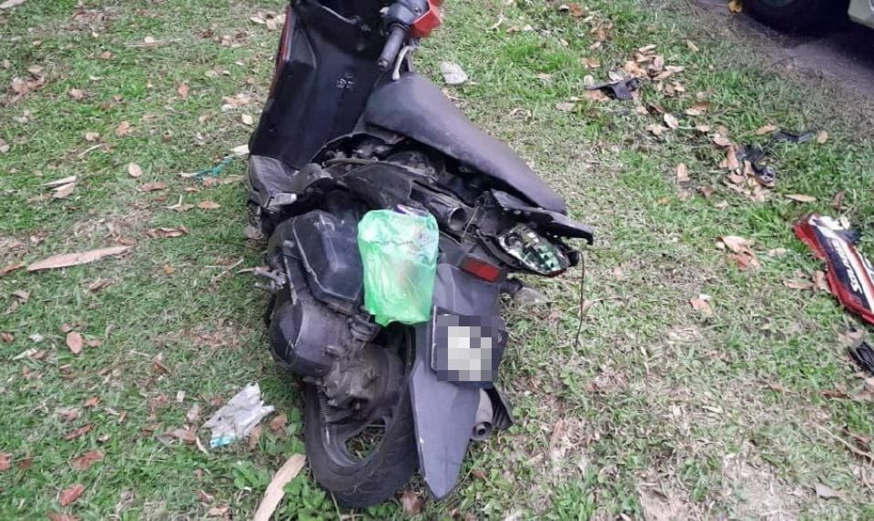 சிறைச்சாலை வார்டன் சிமெண்ட் லோரியில் அரைப்பட்டு மரணம்