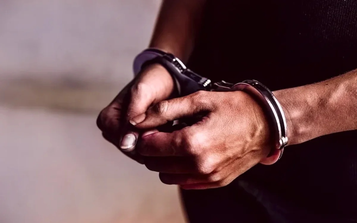 காதலியின் முன்னாள் கணவரால் ஆடவர் தாக்கப்பட்ட சம்பவம், மூவர் கைது