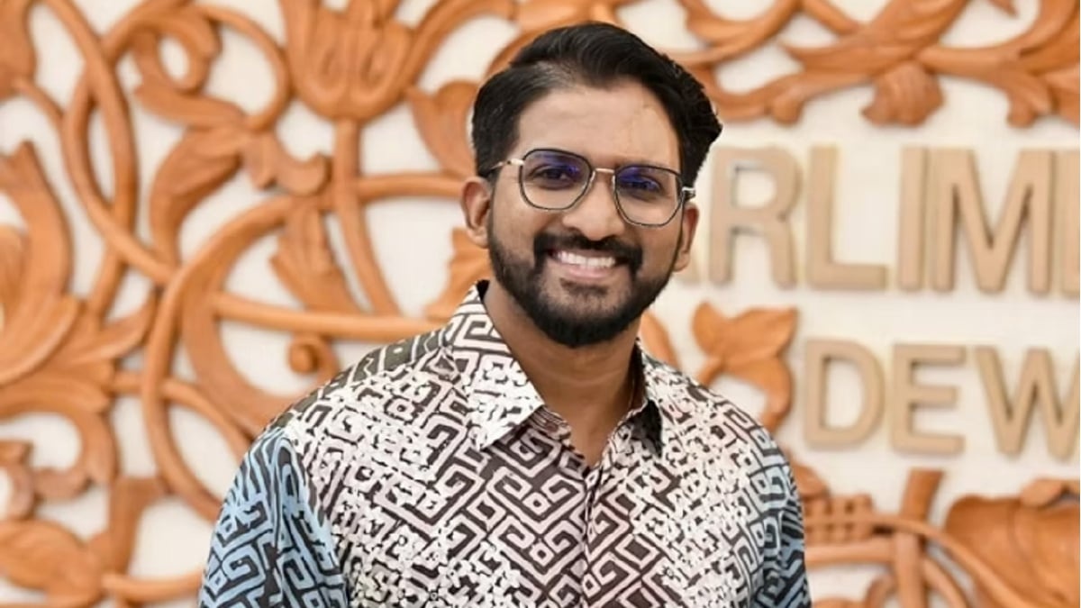 ஆதாரமற்ற அரசியல் சூழ்ச்சி