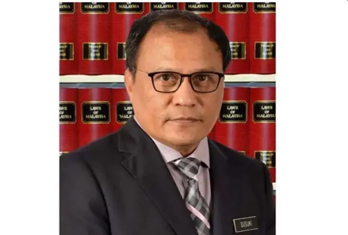 டான் ஶ்ரீ விருது வழங்கி கௌரவிப்பு