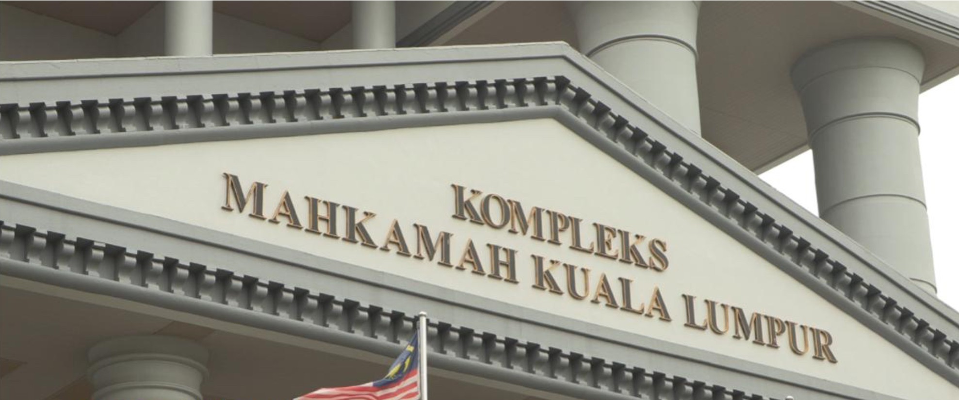 பொய்யானத் தகவல் அளித்த அறுவருக்கு தலா 400 ரிங்கிட் அபராதம்