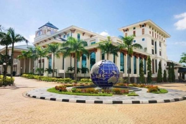 ஈரானை விட்டு மலேசியர்கள் வெளியேற வேண்டும்