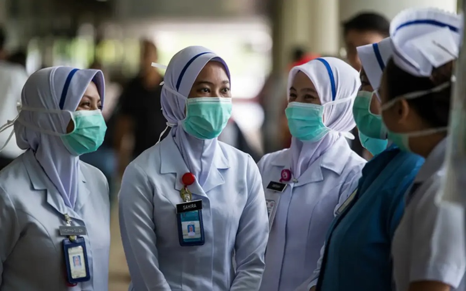 தாதியர் வேலைக்குப் பணியிடங்கள் இருக்கின்றன, ஆனால் விண்ணப்பங்கள் இல்லை - சுகாதார அமைச்சர் சுல்கிஃப்லி தகவல்