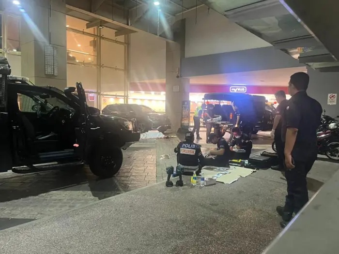 துப்பாக்கிச் சூட்டை நடத்தியவர்களை அடையாளம் காண போலீசார் தீவிர நடவடிக்கை