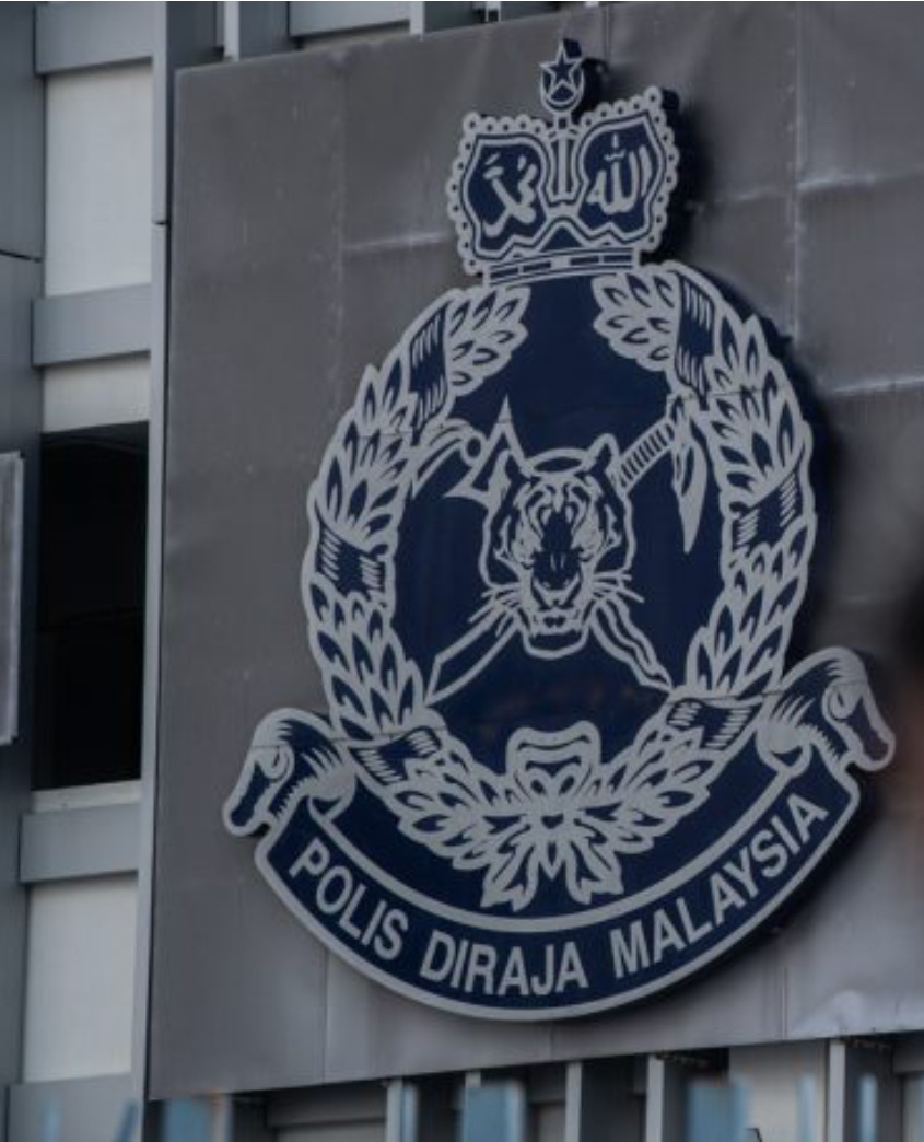 பிளாஸ்டிக் பேக்கில் ஆண் குழந்தை கண்டெடுப்பு