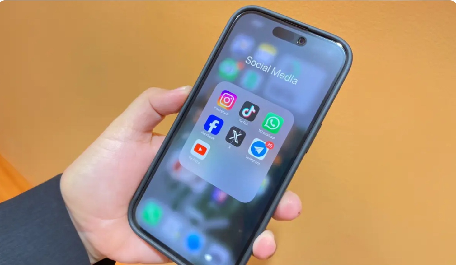 சமூக வலைத்தளங்களிருந்து 159,518 உள்ளடக்கங்கள் அகற்றப்பட்டன